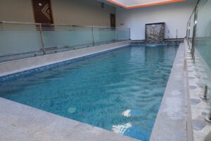 largest Swimming pool